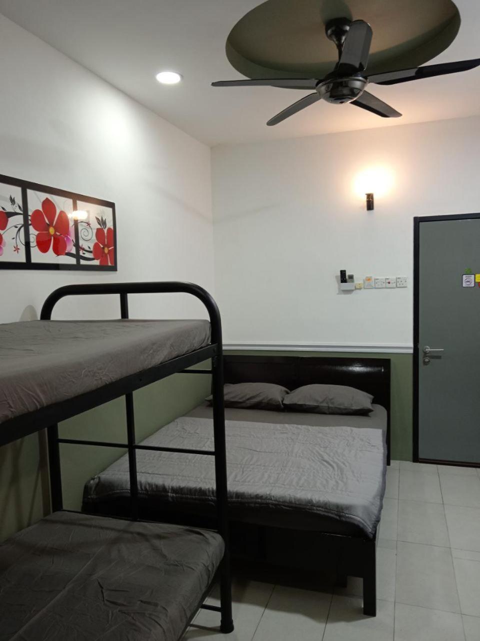 Hotel Seri Intan Tampin Quarto foto